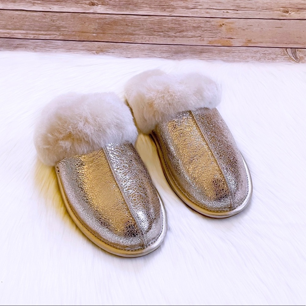 UGG Women’s Scuffette II Metallic Sparkle Soft Gold Leather Slippers - Picture 4 of 9